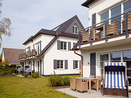 成都國(guó)際金融中心藤制家具項(xiàng)目完工